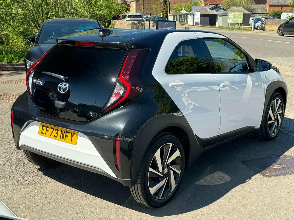 Toyota Aygo X 1L Edge EF73NFY White #3