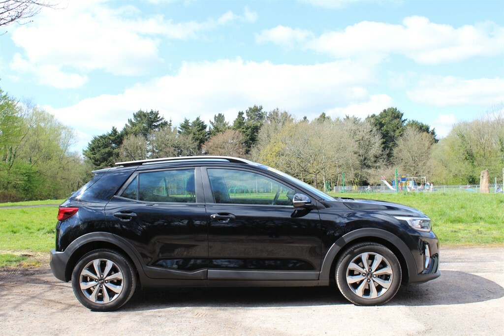 Kia Stonic 2 Black #2