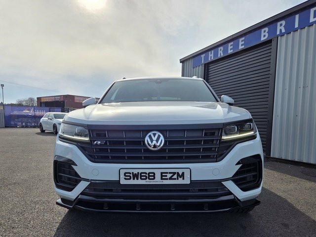Volkswagen Touareg 3.0 Tdi V6 R-line Suv Tiptronic 4Motion SW68EZM White #3