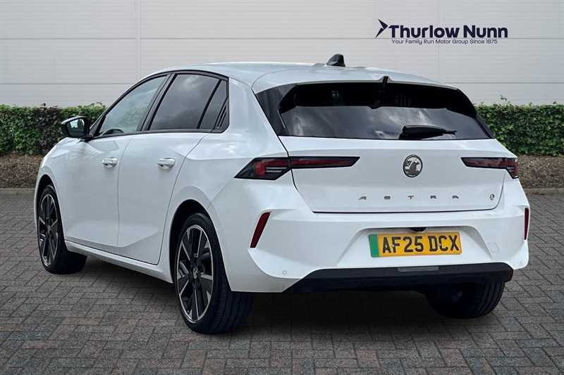 Vauxhall Astra 54Kwh Griffin Hatchback 156 Ps AF25DCX White #5