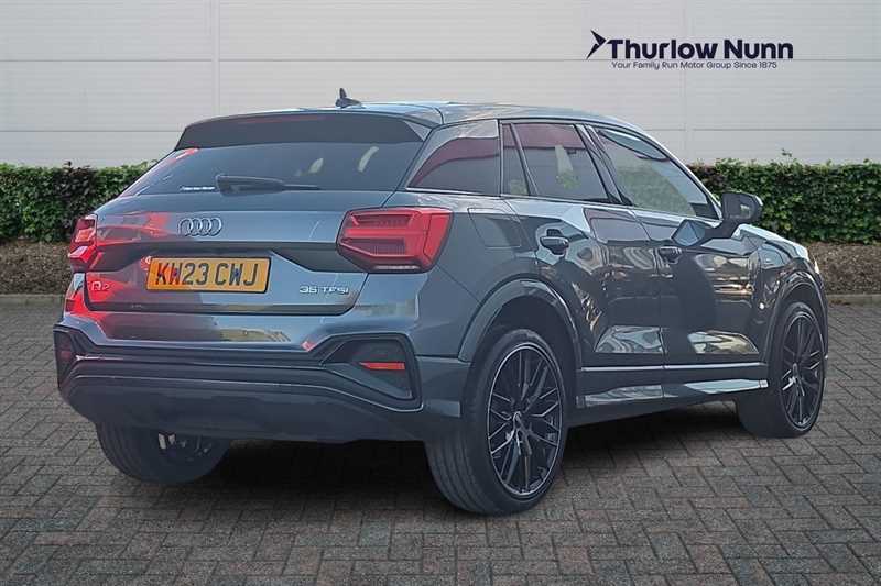 Audi Q2 1.5 Tfsi Cod 35 Black Edition Suv S Tro KW23CWJ Grey #3