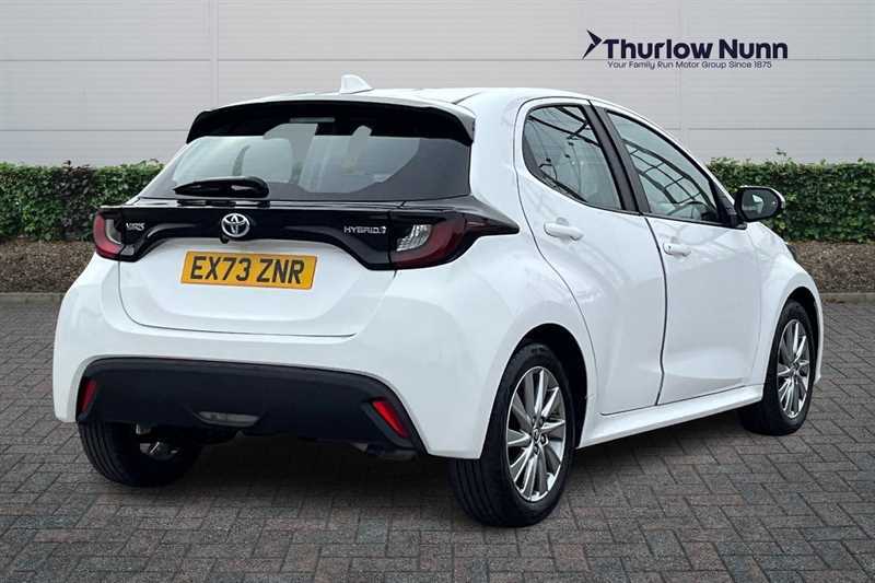 Toyota Yaris 1.5 Vvt-h Icon Hatchback Hybrid E-cvt E EX73ZNR White #3