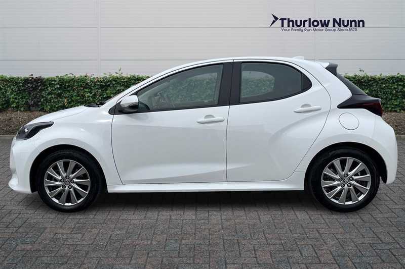 Toyota Yaris 1.5 Vvt-h Icon Hatchback Hybrid E-cvt E EX73ZNR White #6