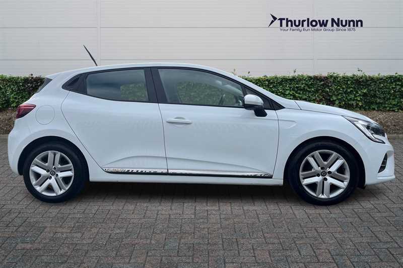 Renault Clio 1.0 Tce Play Hatchback Euro 6 S NL21YJW White #2