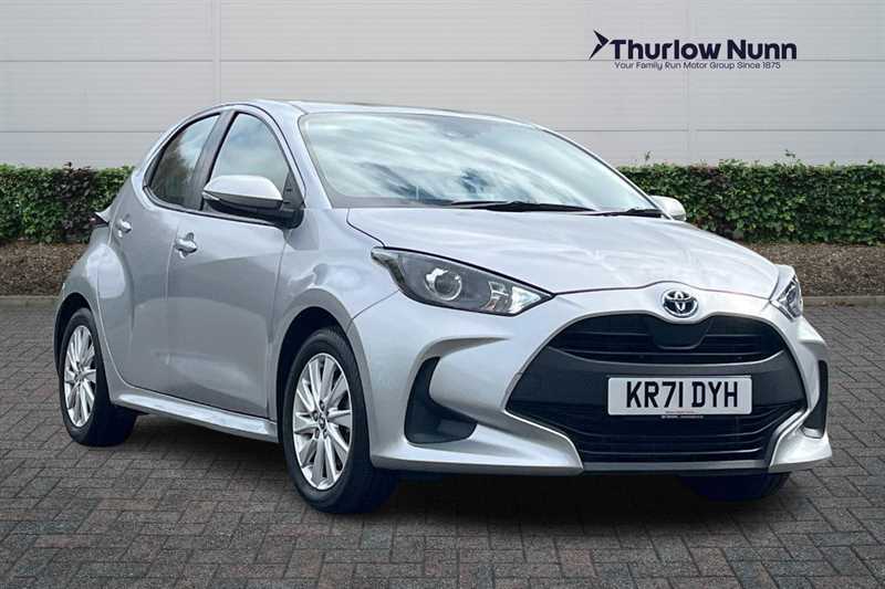 Toyota Yaris 1.5 Vvt-h Icon Hatchback Hybrid E-cvt E Silver