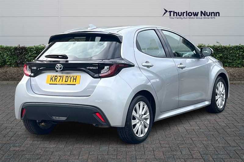 Toyota Yaris 1.5 Vvt-h Icon Hatchback Hybrid E-cvt E KR71DYH Silver #3