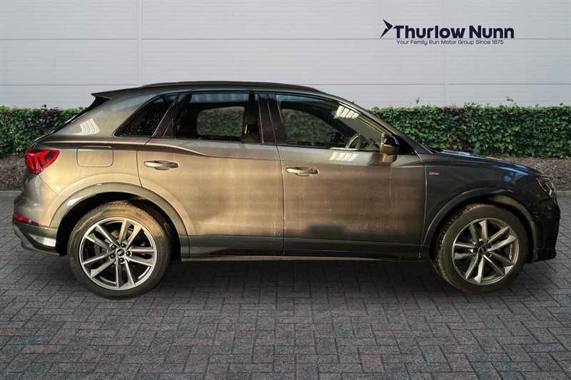 Audi Q3 1.5 Tfsi Cod 35 Black Edition Suv Manua KS22UEM Grey #2