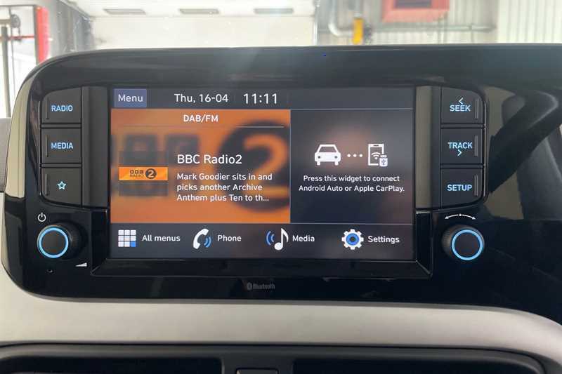 Hyundai I10 1.0 Premium Hatchback Euro 6 Ss RA72OGD Grey #2