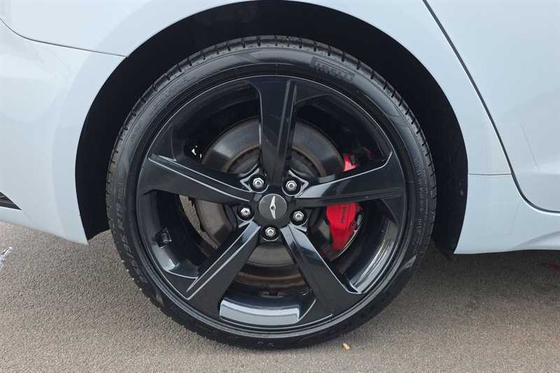Hyundai  Iconic Black #41