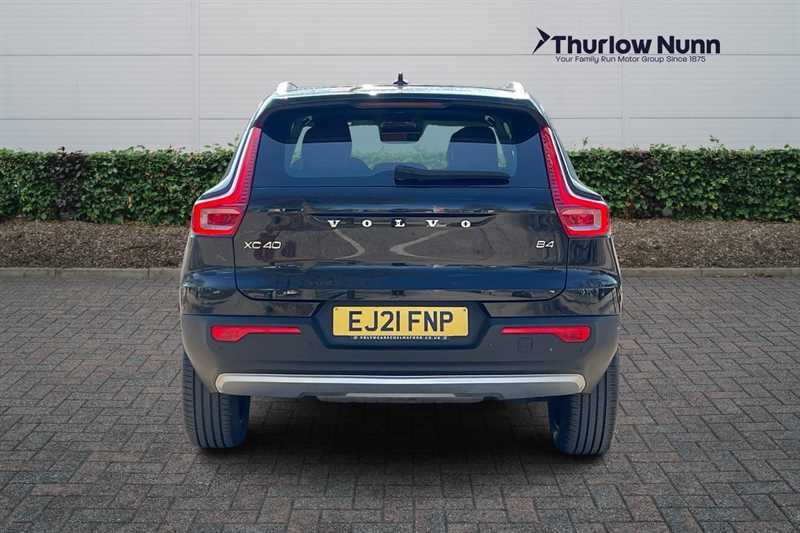 Volvo XC40 2.0 B4 Mhev Inscription Pro Suv Hybrid EJ21FNP Black #4