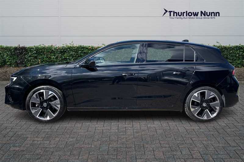 Vauxhall Astra 54Kwh Ultimate Hatchback 156 Ps GD24JXA Black #6