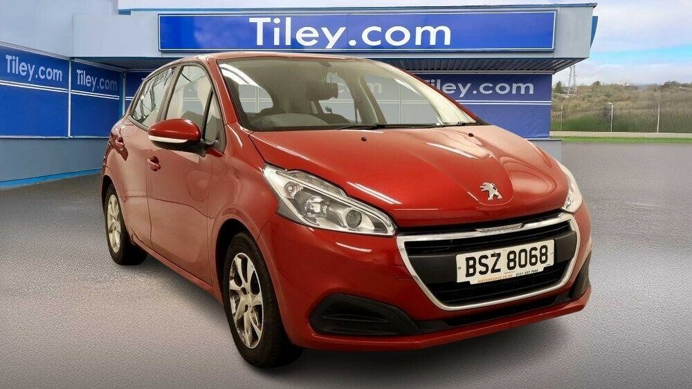 Peugeot 208 1.2 Puretech Active Euro 6 Red