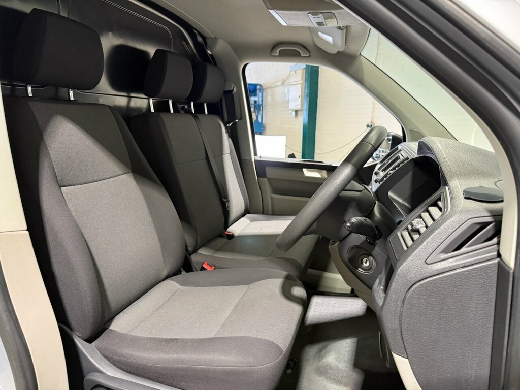 Volkswagen Transporter 2L Startline Silver #4