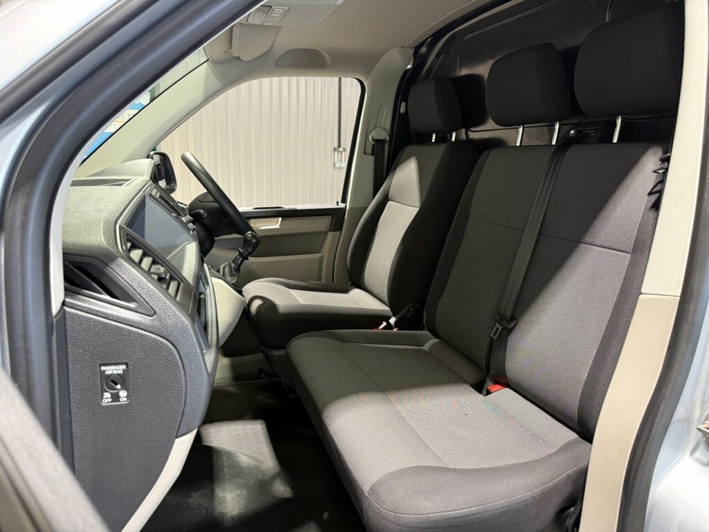 Volkswagen Transporter 2L Startline Silver #6