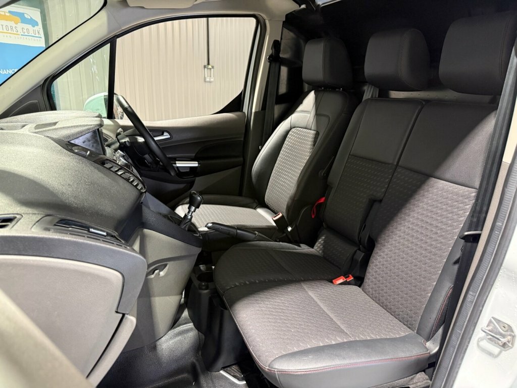 Ford Transit Connect Mpv BL73AAY White #5