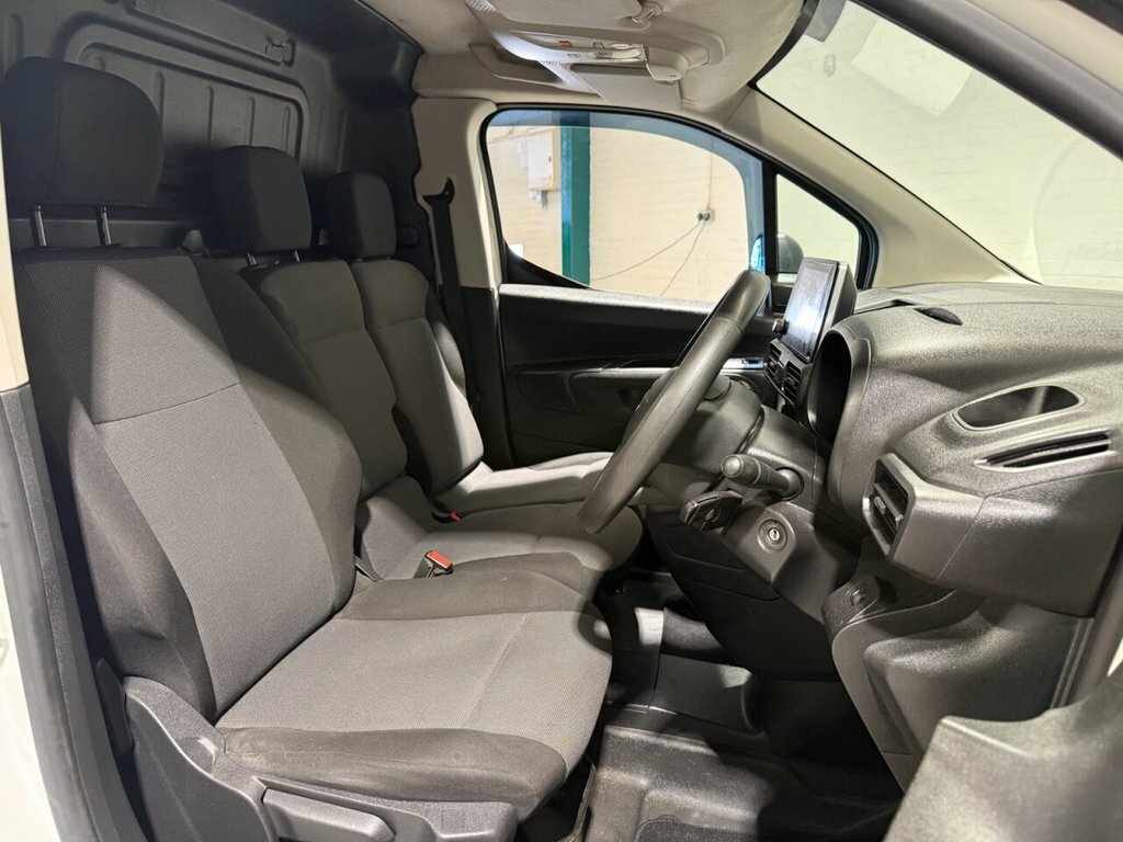 Citroen Berlingo 1.5L Enterprise M SH69VBF White #5