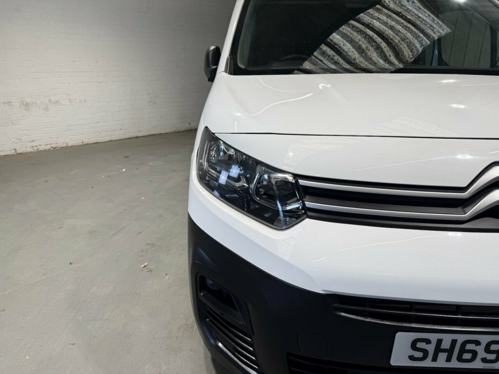 Citroen Berlingo 1.5L Enterprise M SH69VBF White #6