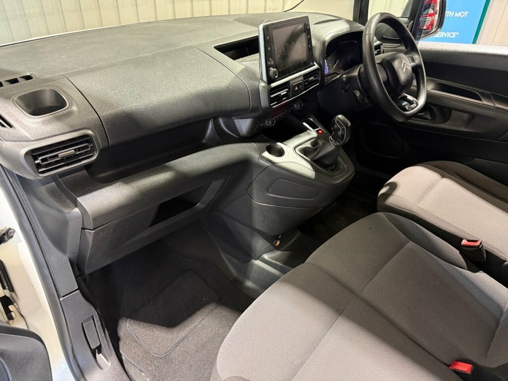 Citroen Berlingo 1.5L Enterprise M SH69VBF White #3
