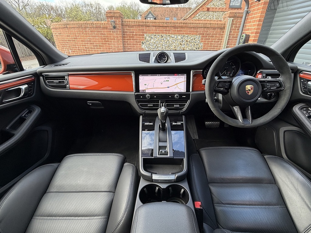 Porsche Macan T Orange #2