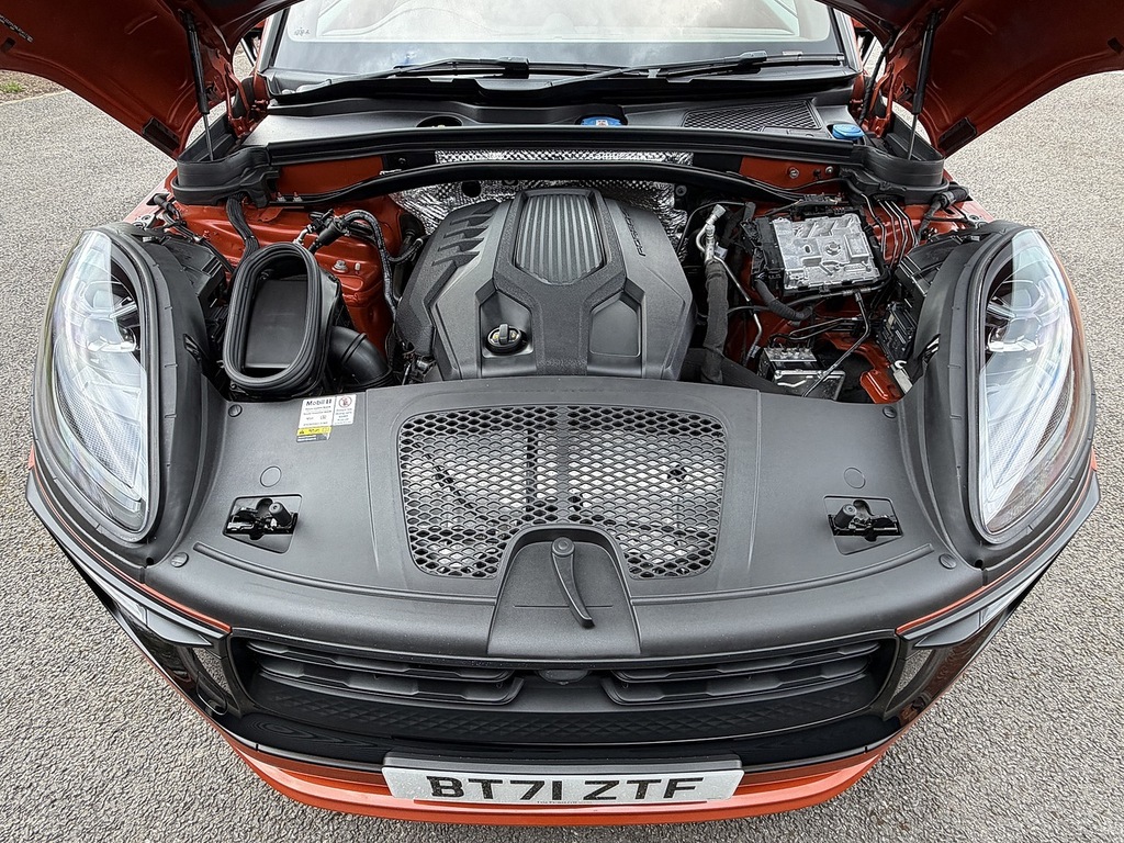 Porsche Macan T Orange #6