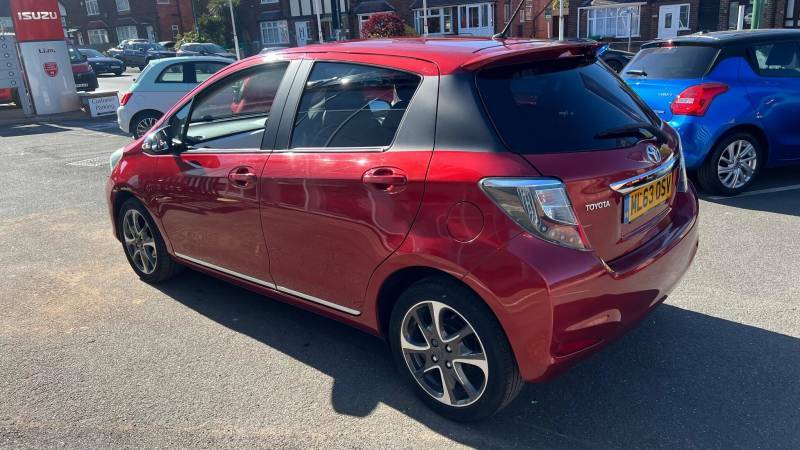 Toyota Yaris 1.33 Vvt-i Trend Multidrive-s - 2013 63 Red #6