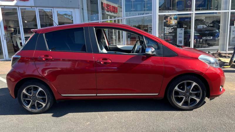 Toyota Yaris 1.33 Vvt-i Trend Multidrive-s - 2013 63 Red #2