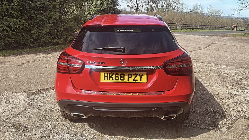 Mercedes-Benz GLA Class 1.6 Gla... HK68PZY Red #4