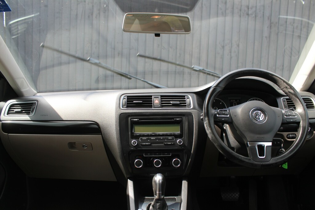 Volkswagen Jetta Se Bluemotion Technology Silver #16
