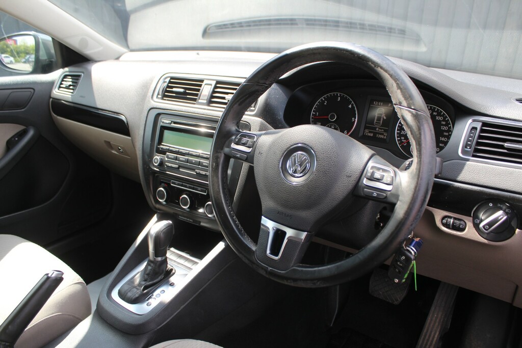 Volkswagen Jetta Se Bluemotion Technology Silver #10