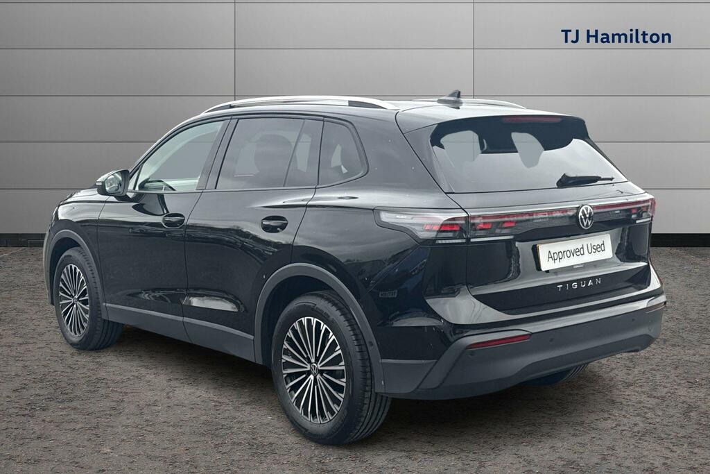 Volkswagen Tiguan 2.0 Tdi Match Suv Dsg Euro 6 Ss 150 X75XXX Black #3