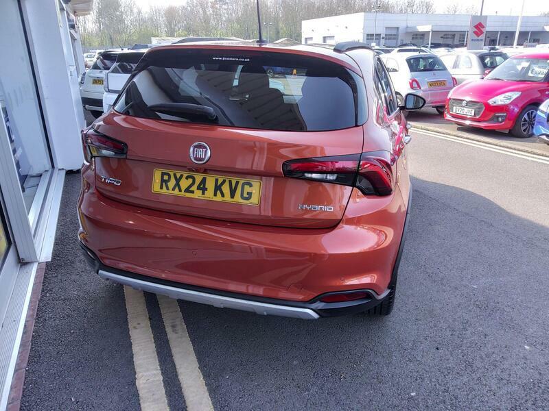 Fiat Tipo 1.5 Firefly Turbo Mhev Cross Dct Euro 6 Ss RX24KVG Orange #4