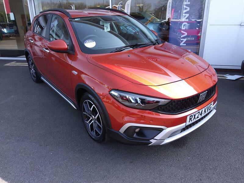 Fiat Tipo 1.5 Firefly Turbo Mhev Cross Dct Euro 6 Ss Orange