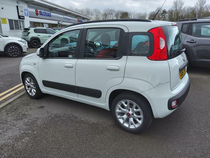 Fiat Panda 1.2 Lounge Euro 6 DU67PZM White #3