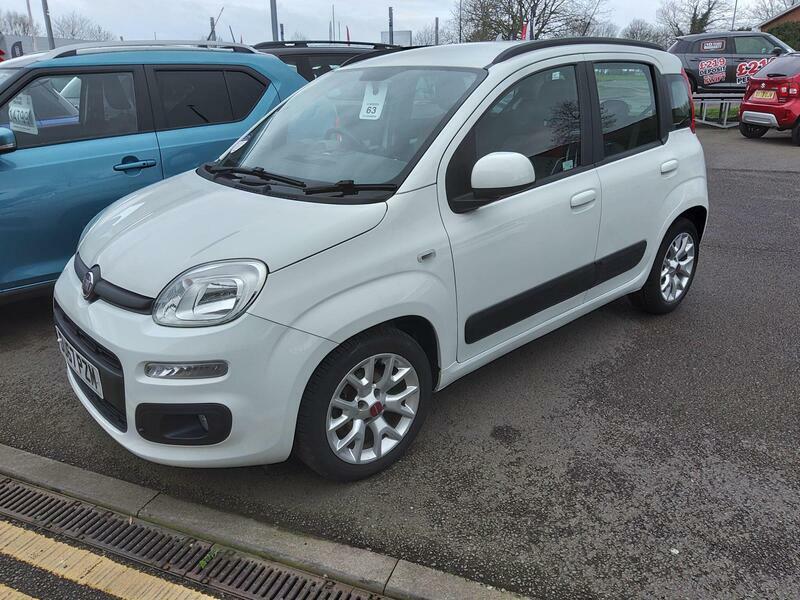 Fiat Panda 1.2 Lounge Euro 6 DU67PZM White #2