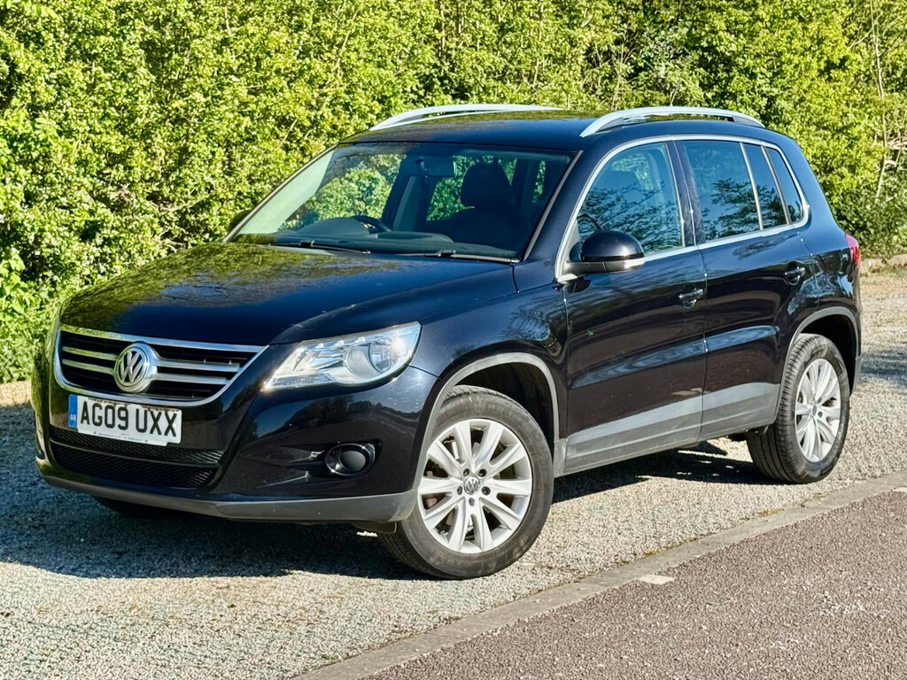 Volkswagen Tiguan 2.0 Tdi Se Estate Black #4