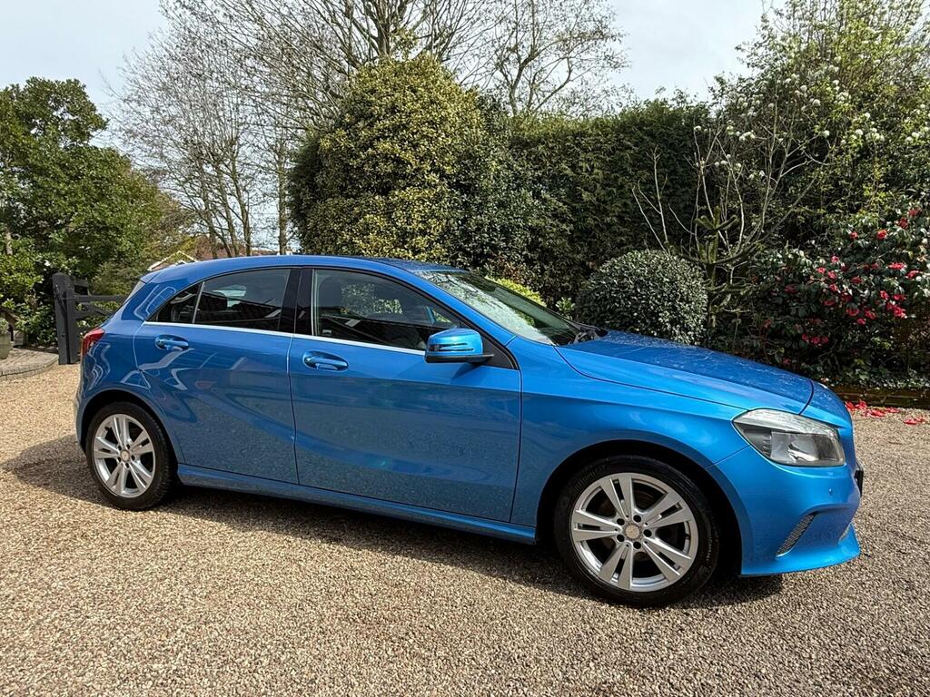 Mercedes-Benz A Class 1.6 A180 Sport 7G-dct Euro 6 Ss KT16EDP Blue #2