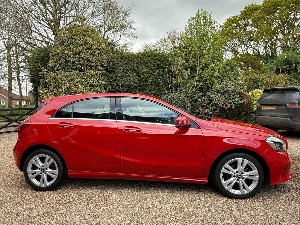 Mercedes-Benz A Class 1.5 A180d Sport Premium 7G-dct Euro 6 Ss LXZ2455 Red #4