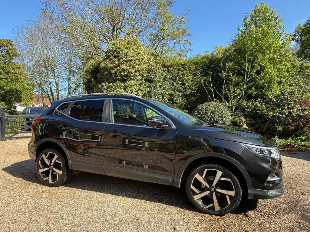 Nissan Qashqai 1.5 Dci Tekna Euro 6 Ss VU19DLF Black #2