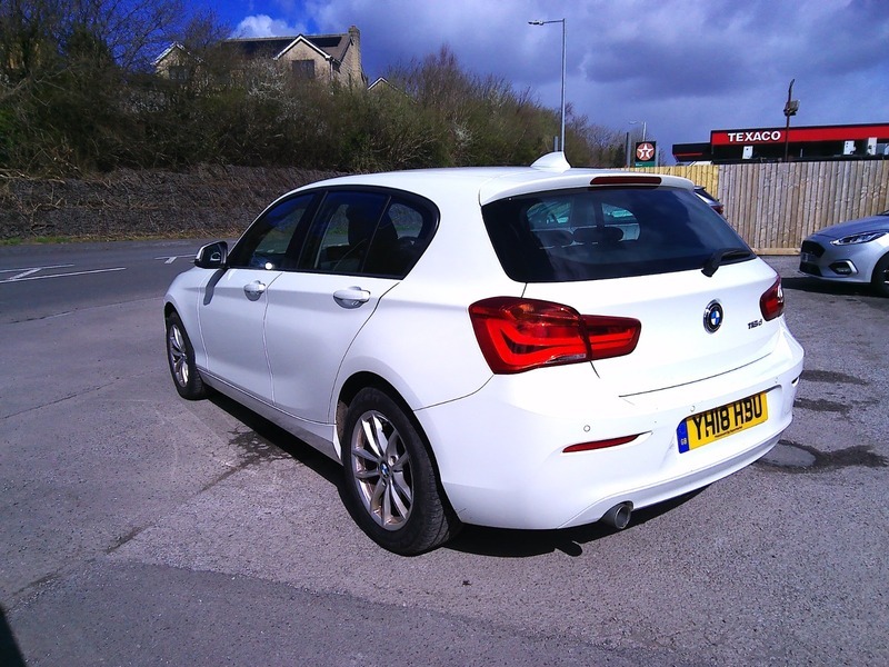 BMW 1 Series 116D Se Business YH18HBU White #6