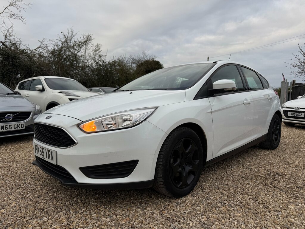 Ford Focus 1.0T Ecoboost 99G Style Hatchback Manua PK65YRN White #4