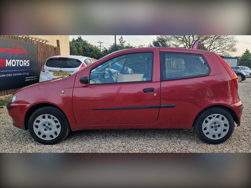 Fiat Punto 1.2 Active Hatchback 136 Gkm, Red #5