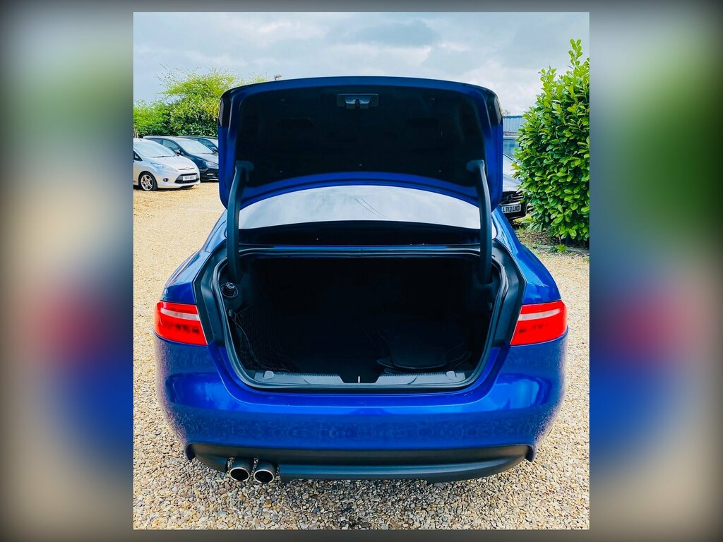 Jaguar XE 2.0D R-sport Saloon Euro 6 Ss SG17KSJ Blue #6