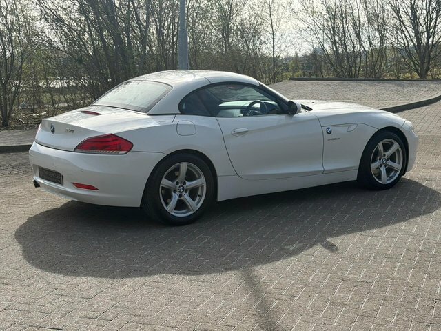 BMW Z4 2010 2.5 23I Convertible Sdrive White #5