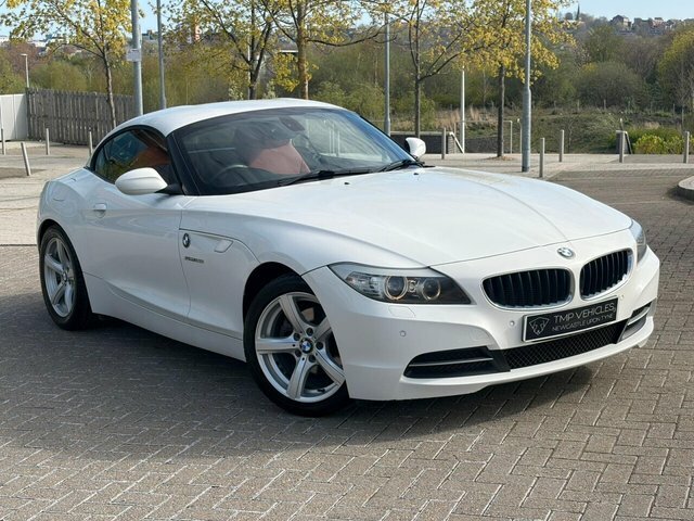BMW Z4 2010 2.5 23I Convertible Sdrive White