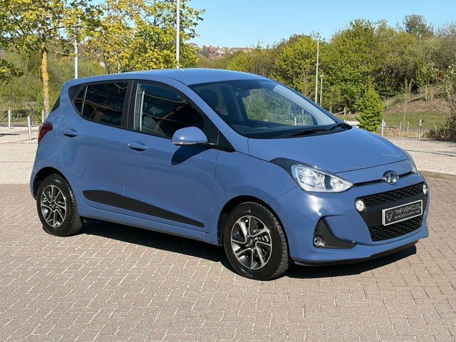 Hyundai I10 2017 1.2 Premium Hatchback Euro 6 BT67APX Blue #2