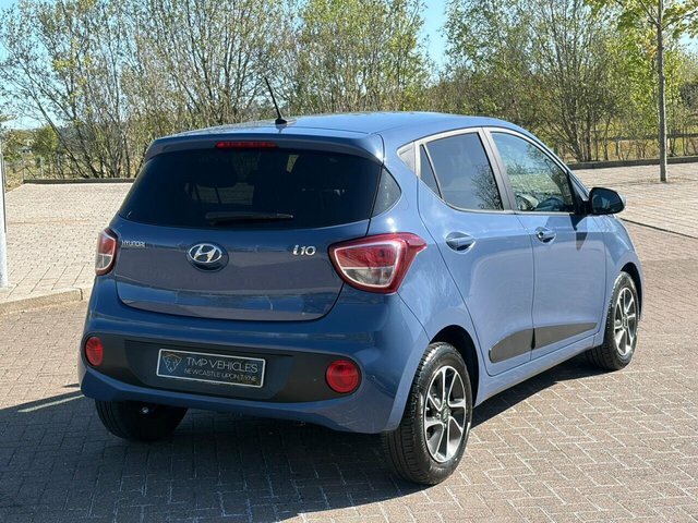 Hyundai I10 2017 1.2 Premium Hatchback Euro 6 BT67APX Blue #3