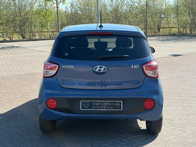 Hyundai I10 2017 1.2 Premium Hatchback Euro 6 BT67APX Blue #5