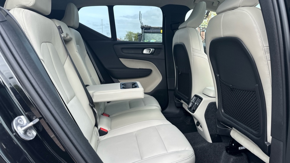 Volvo XC40 Ultra, B4 Mild Hybrid, Bright BW75NCY Black #6