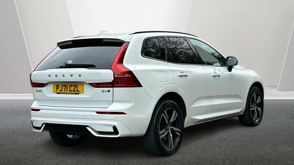 Volvo XC60 2.0 B4 Mhev R-design Suv Hybrid Aw White #2