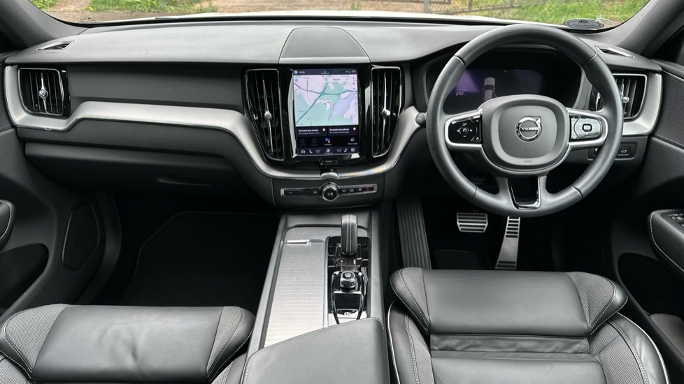 Volvo XC60 2.0 B4 Mhev R-design Suv Hybrid Aw White #5